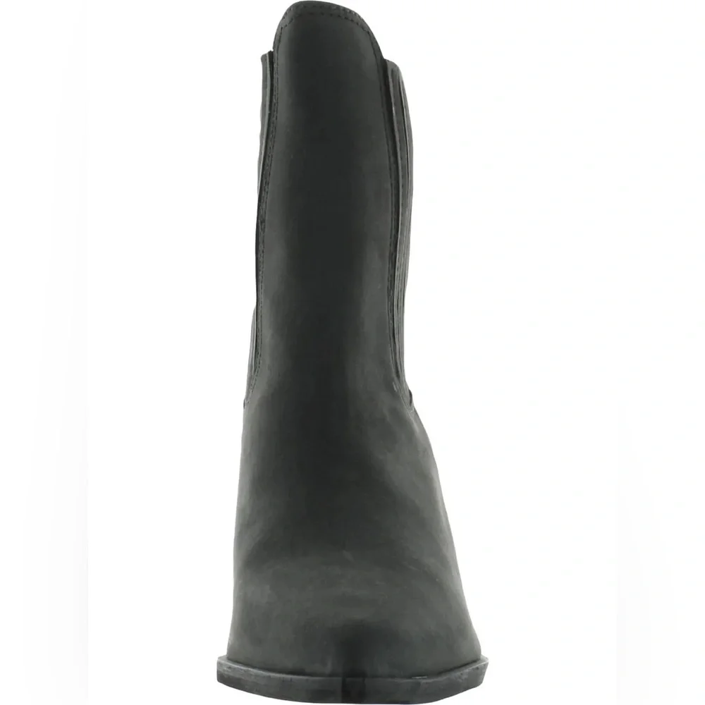 NEW Steve Madden Terezza Nubuck Booties - Picture 4 of 8